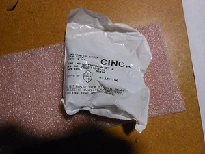 CINCH CABLE ADAPTOR # M81582/04-A NSN: 5935-01-228-0716 PART # 0900-146-1-A1 - Picture 1 of 4