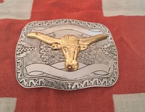 BULL DESIGN COWBOY STYLE BELT BUCKLE - Picture 1 of 2