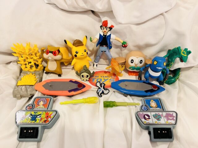 Lote com Seis Brinquedos Pokemon