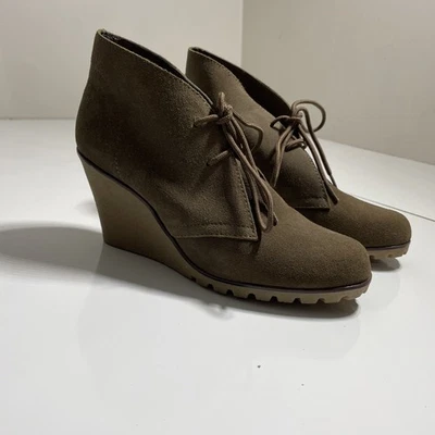 Zapatos de mujer Kelsi Dagger talla 8 marrón topo botines al tobillo tacones de cuña gamuza Foto 1 de 4