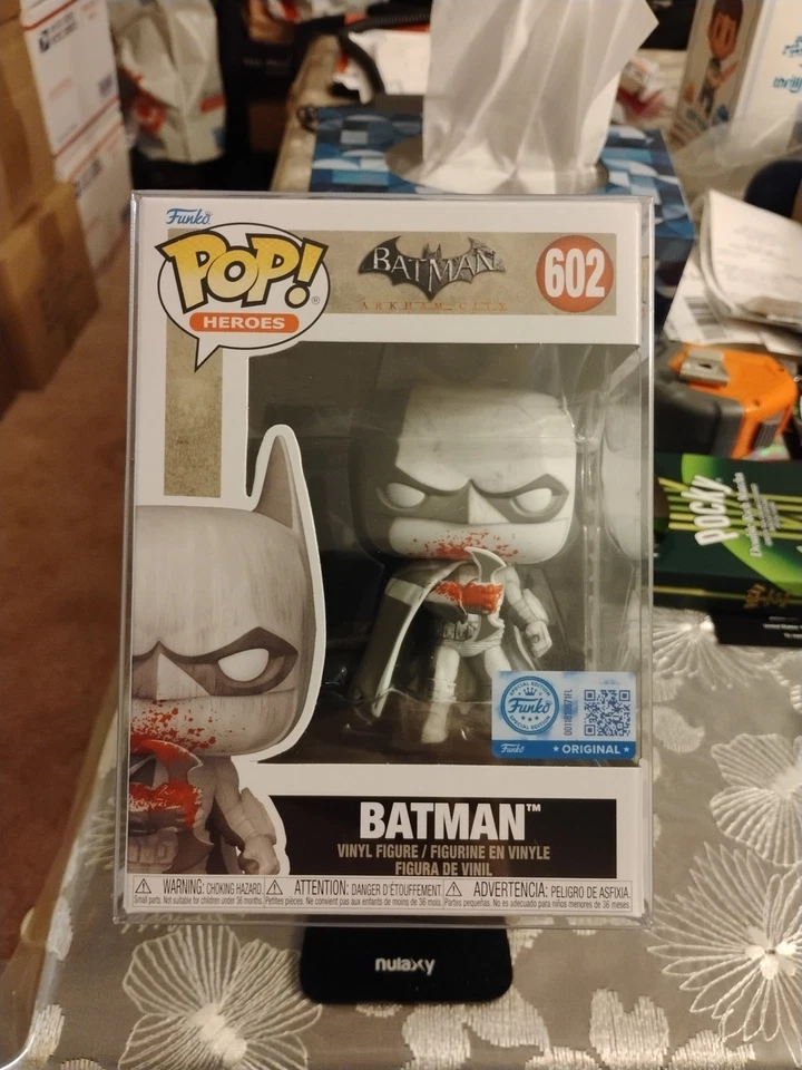 Funko Pop! Batman Arkham City #602 Bloody Exclusive + Protector - Image 1 of 1
