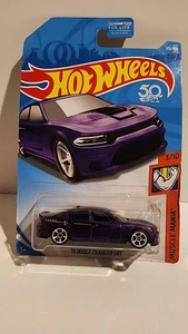 Hot Wheels Mainline '15 Dodge Charger SRT - Purple - Bild 1 von 1