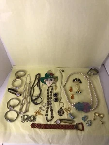 Mixed Lot Vintage Costume Jewelry Brooch Pin Earring Possible Silver Earring - Picture 1 of 11