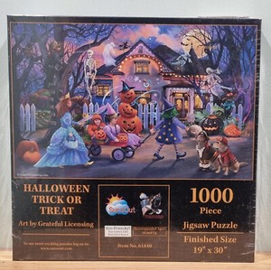 Sunsout 1000 Piece Jigsaw Puzzle Halloween Trick Or Treat  Hard to Find