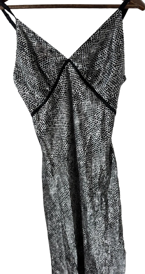 Vestido sin Mangas Jones New York Y2k M Maxi Noche Babydoll Cintura Imperio Negro Blanco Foto 1 de 4