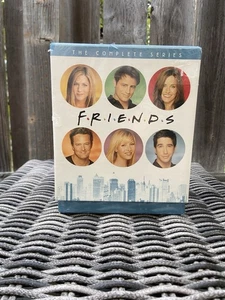 New Sealed Friends: The Complete Series (DVD) Flaw - Foto 1 di 10