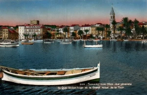 CPA 83 - SANARY-SUR-MER (Var) - Vue Générale du Quai Victor Hugo et Grand Hôtel - Picture 1 of 2
