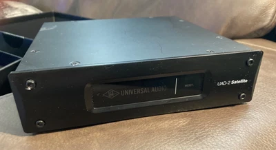 Universal Audio UAD-2 Satellite Thunderbolt 2 OCTO Core **w/Thunderbolt Cable** - Image 1 of 4