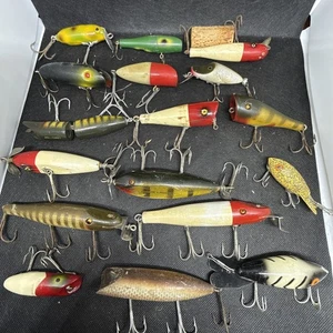 Vintage Fishing Lure Lot Glass Eye Tack Eye Top water Ccbco Heddon Assorted 7 - Picture 1 of 7
