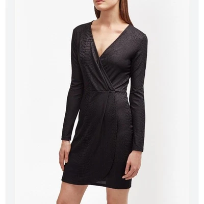 Vestido French Connection Negro Serpiente Gótico Sexy Manga Larga Imitación Envolvente XS Boho Y2K Foto 1 de 4