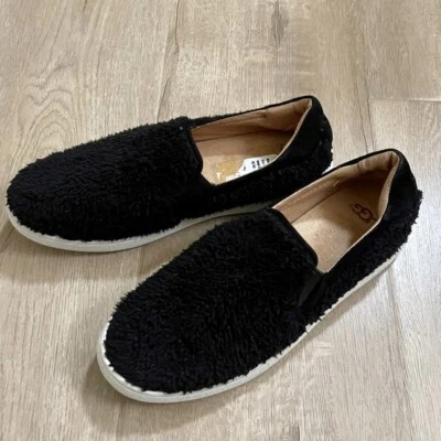 UGG Women's Ricci Plush Slip-on Sneaker Shoes Black size 7.5 NWT - Image 1 of 4
