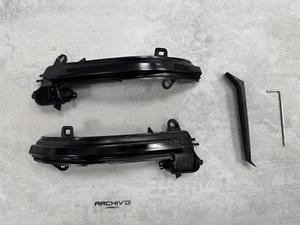 TINTED WING MIRROR DYNAMIC INDICATORS FOR BMW F40 F48 F49 F39 A90 - Picture 1 of 4