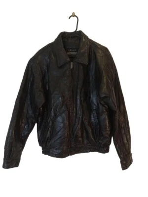 Chaqueta de cuero Legacy para hombre talla grande negra diseño de retazos cremallera tiene defectos de colección Foto 1 de 4