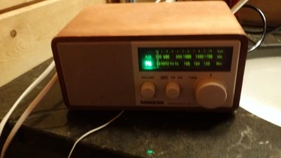Sangean WR-11 Gabinete de Madera AM/FM Mesa Radio Analógica - Leer Foto 1 de 3
