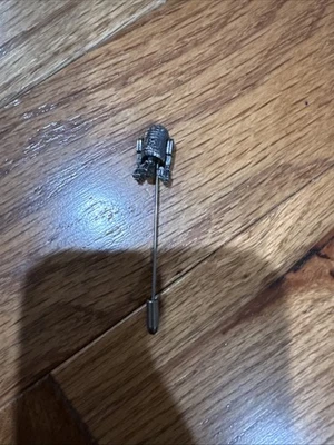 Vintage 1977 Star Wars R2-D2 Stick/Lapel pin Rare - Image 1 of 4