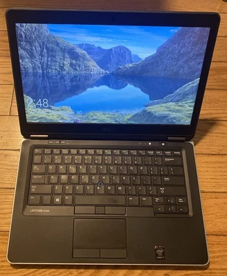 14" Dell Latitude E7440, i7-4600U, 8GB, 500GB HDD - Image 1 of 4