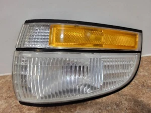 1996 BUICK LESABRE RIGHT PASSENGER SIDE CORNER MARKER/TURNSIGNAL LENS - Picture 1 of 5