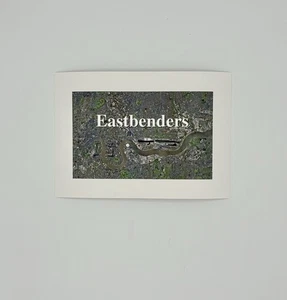 Print - Queer London. Eastenders. Open Edition Artwork für LGBTQ+ Personen - Bild 1 von 1