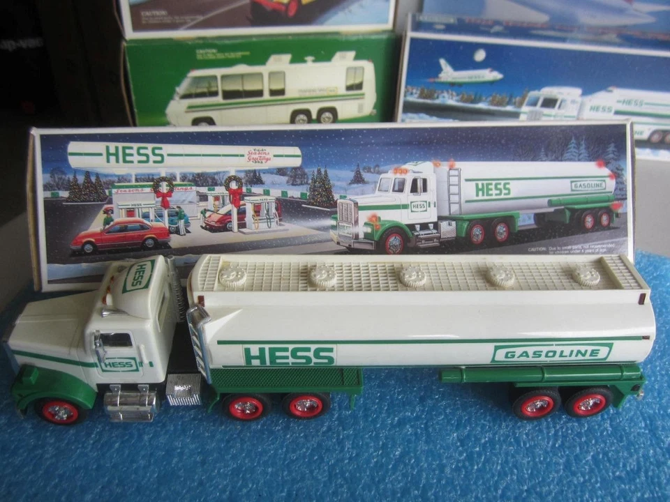Camión cisterna de juguete de gasolina Hess edición 1990 en caja *funciona* buen estado ver fotos Foto 1 de 1