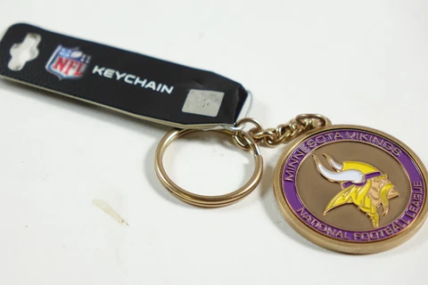 NFL Minnesota Vikings MINNESOTA VIKINGS KEYCHAIN ULTIMATE [R], Purple, Small Cover