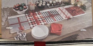 Aspen Christmas Holiday Gifts Table Runner -New WITH TAGS - Picture 1 of 5