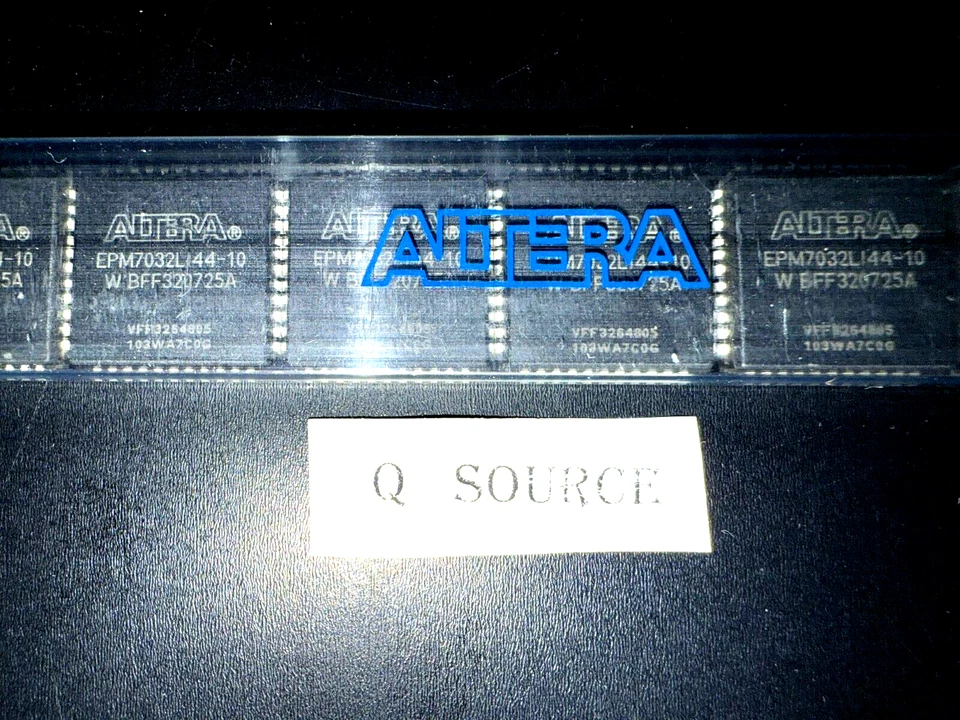 EPM7032LI44-10 - Image 1 of 1