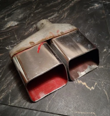 Inlet Quad Square Out Exhaust Tip for Dodge Challenger 1970-74 OEM ORIGINAL a - Image 1 of 4