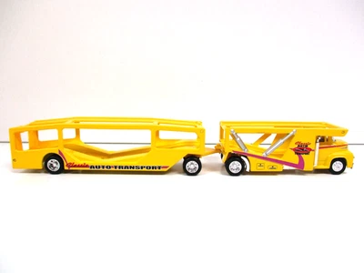 HOT WHEELS - CLASSIC AUTO TRANSPORT - 1956 FORD COE CAR HAULER - REAL RIDERS - Image 1 of 4