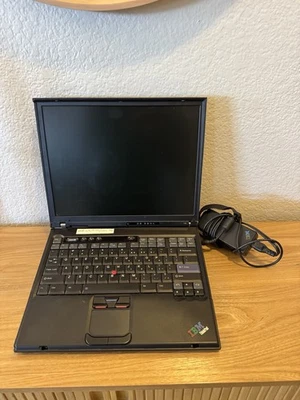 IBM ThinkPad T40 带 ThinkPad Dock/Port Replicator 512 MB RAM,1.5 GHz CPU — 第 1/4 张图片