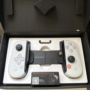 Backbone One PlayStation Edition USB-C Controller - Picture 1 of 7