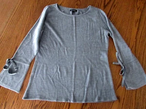 Women's ROZ & ALI Gray Flared Sweater Bell-Tie Long Sleeve Sz XL Light Acrylic - Picture 1 of 7