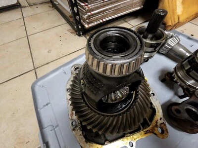 1998 99 00 01 02 2003 JAGUAR XJ8 XJ8L VANDEN PLAS DRIVETRAIN DIFFERENTIAL PARTS - Image 1 of 3