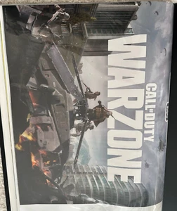 Locandina promozionale Call of Duty Warzone RARO PS5 XBOX Series X 42 cm x 52 cm - Foto 1 di 2