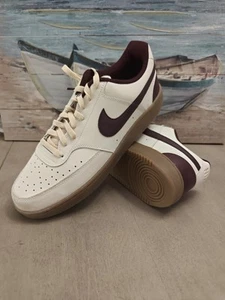 Scarpe casual Nike Court Vision LO Sail Burgundy Crush Gum da uomo taglia 13 HV2530-101 - Foto 1 di 7