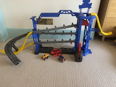 Monster Jam Garage Playset & Storage - Excellent Condition - Image 1 of 2