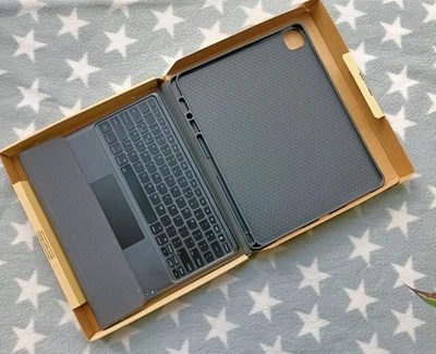 CHESONA iPad Air 11 inch Case with Wireless Keyboard M2 2024/M3 2025 - Image 1 of 4