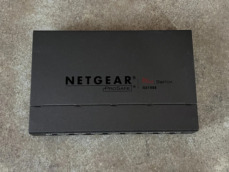 NETGEAR GS108E V2 8-PORT PROSAFE PLUS GIGABIT ETHERNET SWITCH ZZ8-2(5) - Image 1 of 4