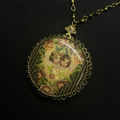 Collar Medallón Michal NEGRIN Cristales Flor Bebés Rosas Hecho en Israel Foto 1 de 4