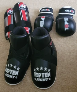 Kampfsportset:2 Boxhandschuhe, 2 Schienbeinschoner u. 2 x Fussschutz - gebraucht - Bild 1 von 7