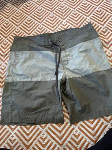Woolrich Woolen Mills Men’s Shorts Size 42 - Picture 1 of 10