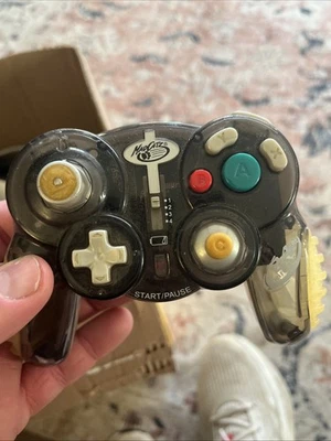 MadCatz Nintendo GameCube Wii Wireless 2.4 Controller Clear - Image 1 of 3