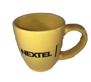 Taza de café para teléfono NEXTEL taza de cerámica negra amarilla empresa de publicidad de colección - Imagen 1 de 4