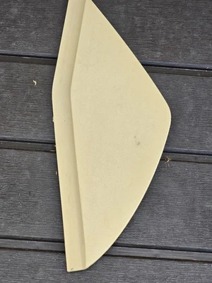 Накладка на торцы передней правой стороны приборной панели 2008-2012 Ford Escape 8L84-7804480-A - Изображение 1 из 4