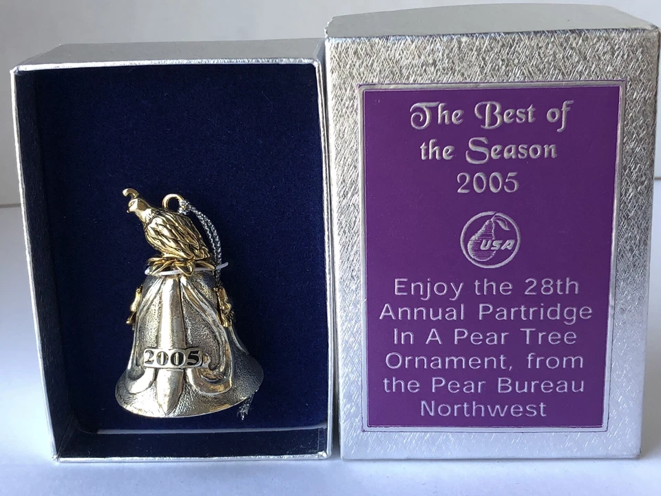 Partridge in a Pear Tree 2005 Cast Metal Bell Pear Bureau Northwest USA Ornament - Imagem 1 de 4