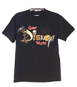 Camisa Walt Disney World Spell Out Camisa Temática Piratas del Caribe Talla S - Imagen 1 de 5