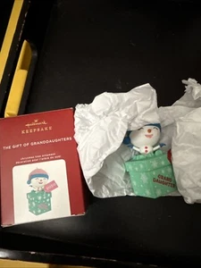 Hallmark Keepsake Christmas 2020 Ornament, "The Gift of Granddaughters" - Picture 1 of 1