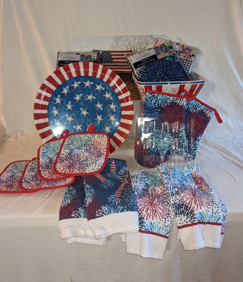 Pacote de utensílios de cozinha 4 de julho, usado suavemente - Imagem 1 de 4