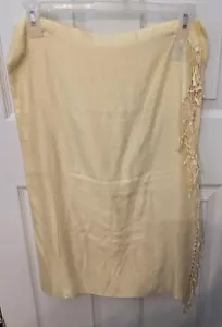 Scialle estivo avvolgente pashmina giallo limone burroso solido bordo frangia - Foto 1 di 3