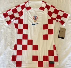 Nike Croatia National Team 2022/23 Home Soccer Jersey DN0760-100 Women’s Sz: XS - Picture 1 of 6