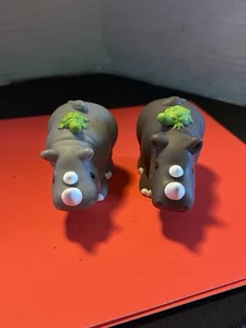 Fisher Price Little People Noah's Ark Animal Boy & Girl Rhinos Grey w/turtle! - Picture 1 of 5